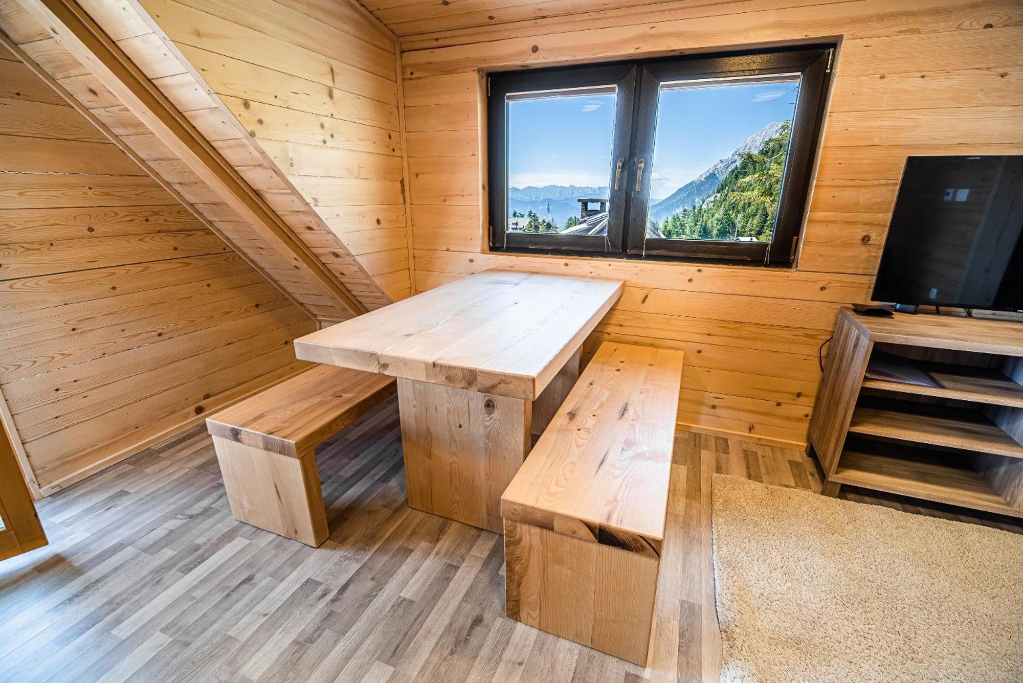 Apartments Zvoh, Krvavec, Ski-In, Ski-Out Cerklje na Gorenjskem Quarto foto