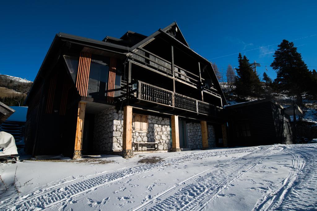 Apartments Zvoh, Krvavec, Ski-In, Ski-Out Cerklje na Gorenjskem Exterior foto
